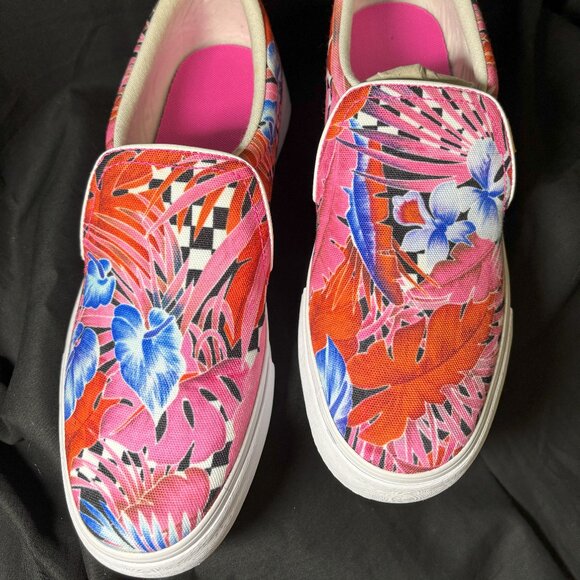 New, Women's Nike Slip On Canvas Shoe.  Size 10 - Picture 1 of 5